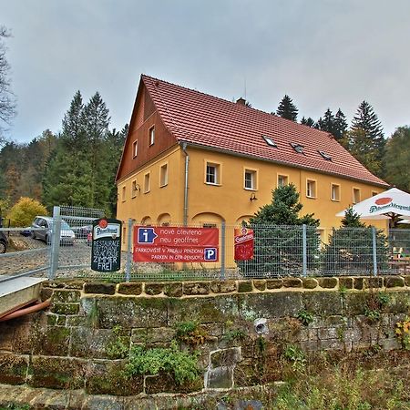 Penzion U Vyhlidky Chřibská Екстериор снимка