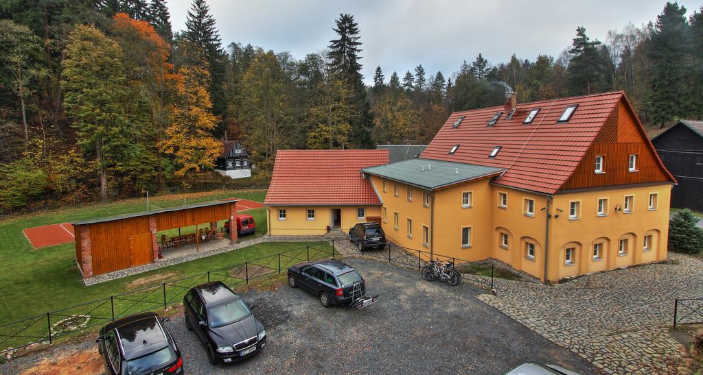 Penzion U Vyhlidky Chřibská Екстериор снимка