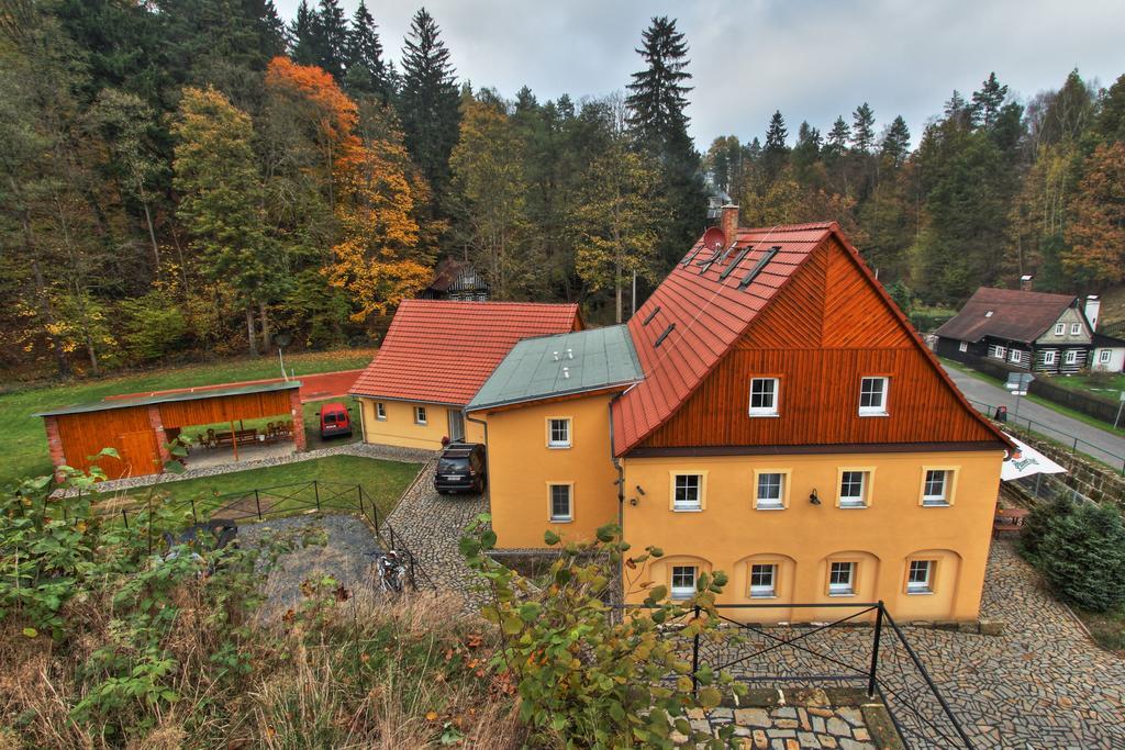 Penzion U Vyhlidky Chřibská Стая снимка